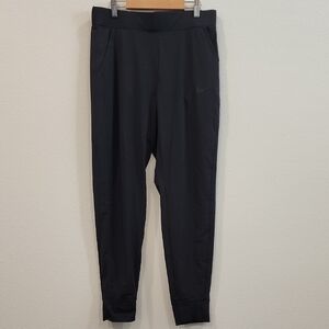 Nike Women's Bella Jogger